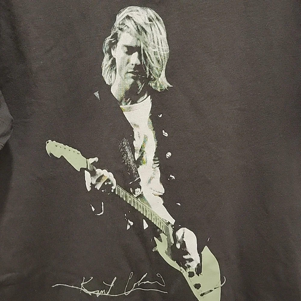 Kurt Cobain Tshirt Black Size Medium NWT - Picture 2 of 7
